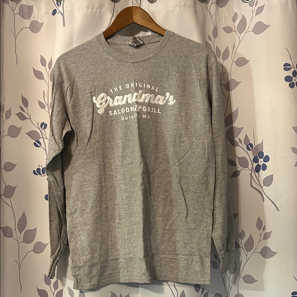 Gray Long Sleeve Graphic Tee